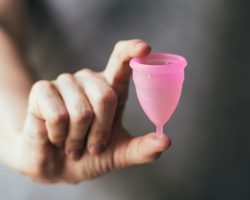 Menskoppen gör mensen bekvämare